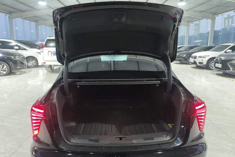 Used Hongqi H5 2024 1.5T DCT Smart Connect Flagship Edition
