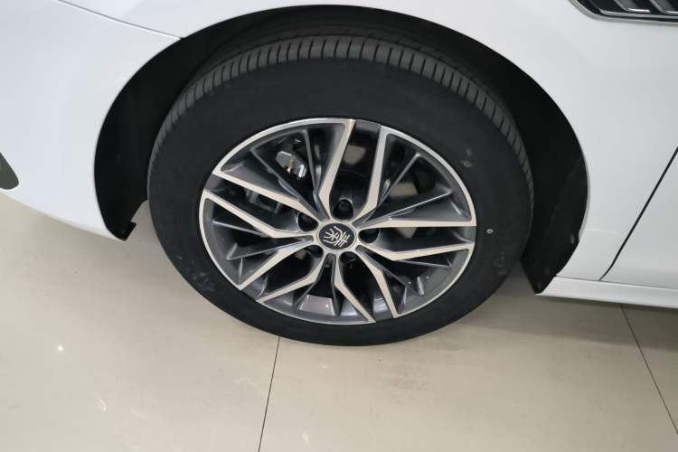 Used BYD Qin PLUS 2024 Honor Edition EV 510KM Leading Model