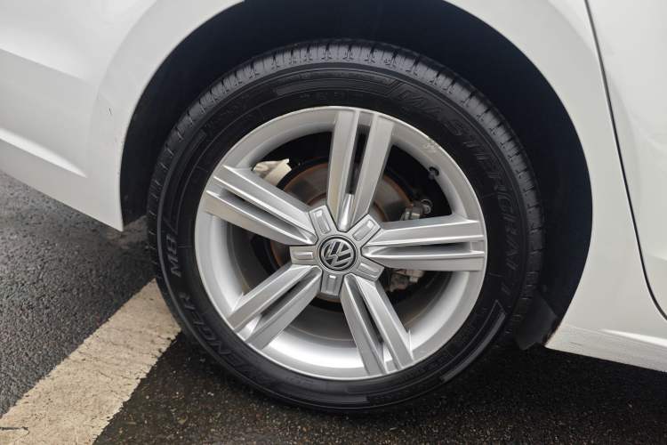 Used Volkswagen Lamando 2017 280TSI DSG Comfort Edition
