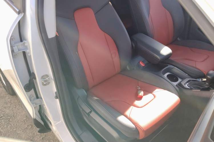 Used Haval H2s 2018 Red-Label 1.5T Dual-Clutch Fashion Edition