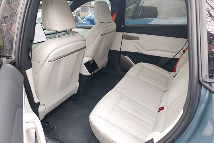 Used ONVO L60 2024 60 kWh Rear-Drive Version