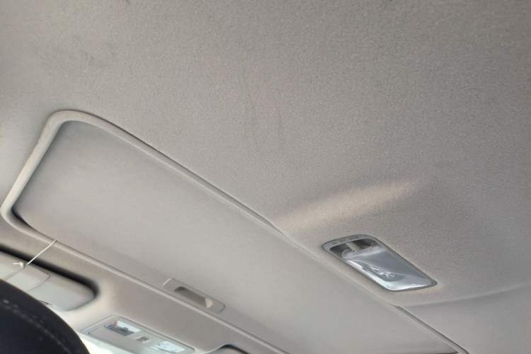 Used Nissan Tiida 2021 1.6L CVT Cool Edition
