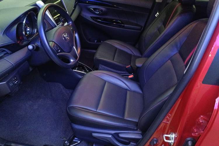 Used Toyota YARiS L 2022 X-Trail 1.5L CVT Luxury PLUS Edition
