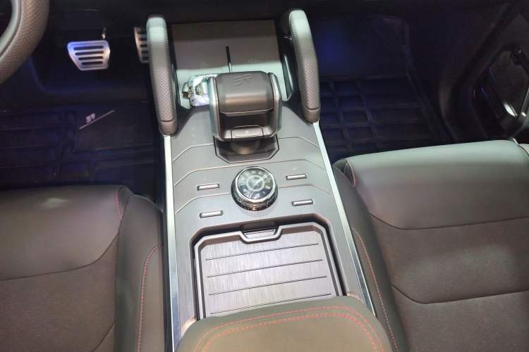 Used Jetour Traveler 2023 2.0T All-Wheel Drive CrossPRO+
