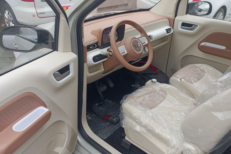 Used Wuling Hongguang MINIEV 2024 3rd Generation 215km Youth Edition
