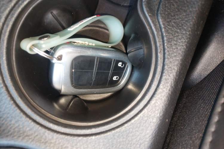 Used  Compass 2020 220T Automatic Leading Edition
