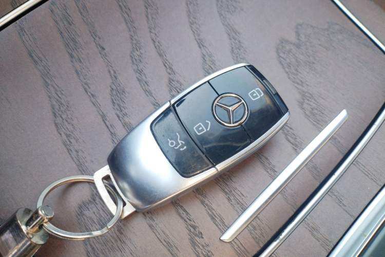 Used Mercedes-Benz E-Class 2022 E 260 L
