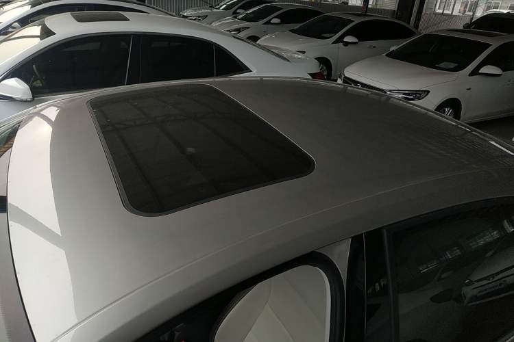 Used Volkswagen Sagitar 2015 1.6L Automatic Comfort Model