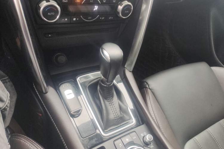 Used Mazda CX-4 2016 2.5L Automatic 4x4 Sky Blue Passion Edition
