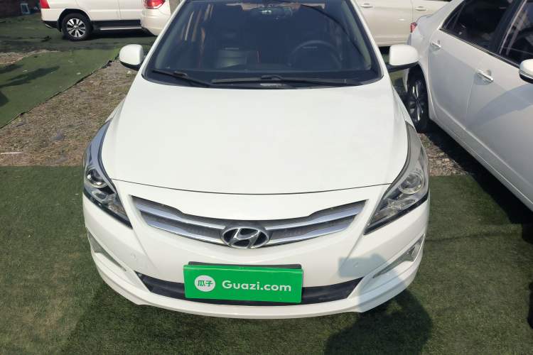 Used Hyundai Verna (older generation) 2014 1.4L Automatic Leading-Edge GLX