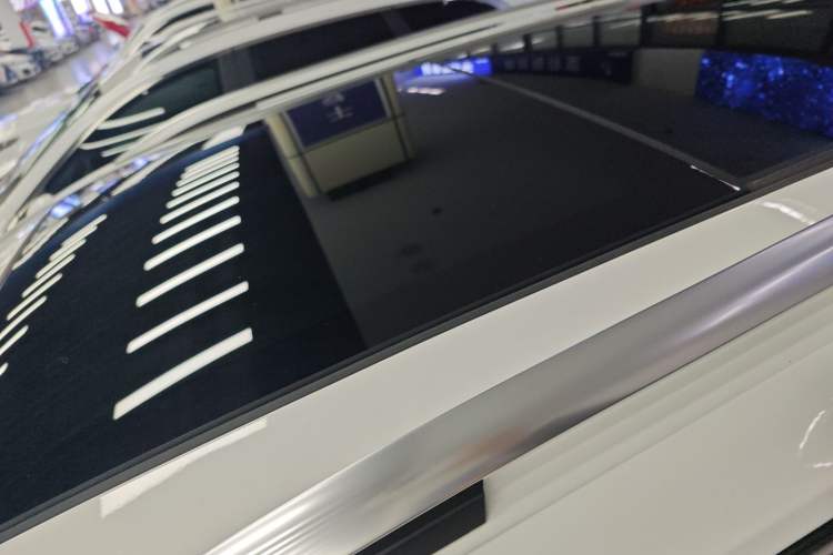 Used Volkswagen Tiguan L 2022 330TSI Automatic Two-Wheel Drive R-Line Enhanced Edition