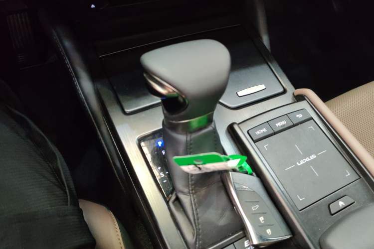 Used Lexus ES 2021 300h Excellence Edition