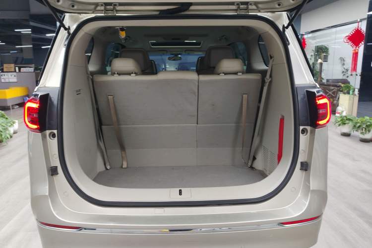 Used Buick GL8 2023 ES Lu Zun Comfort Model
