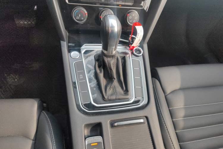 Used Volkswagen Magotan 2020 280TSI DSG Comfort Edition
