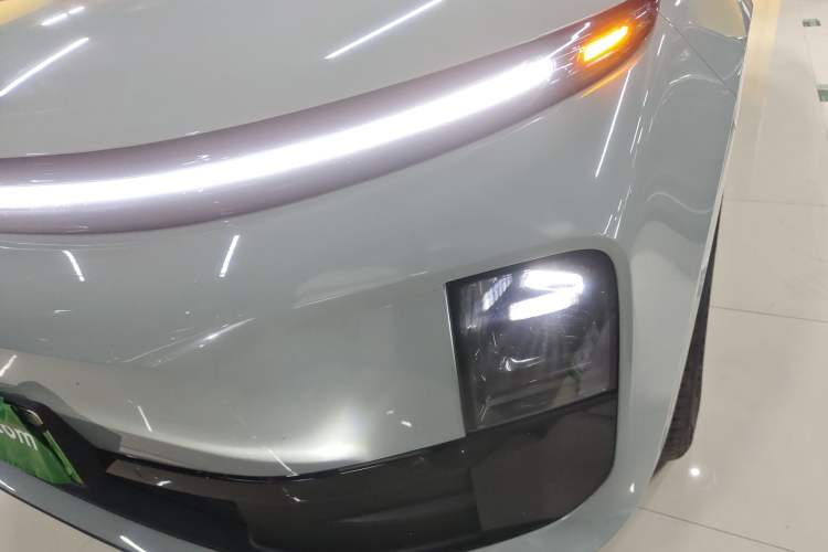 Used Li Auto L6 2025 Pro Smart Refresh Edition
