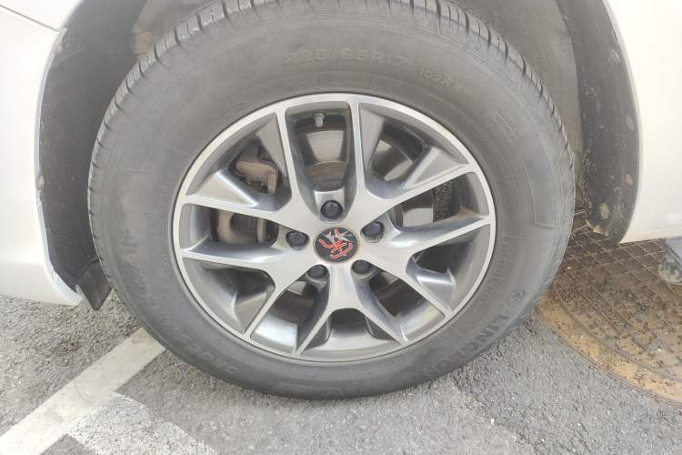 Used BYD Song 2016 GaiShi Edition 1.5TID Automatic Elite Model
