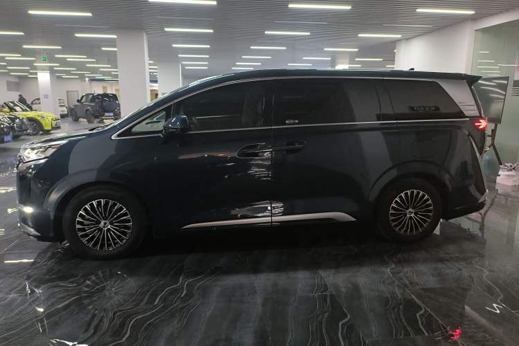 Used Denza D9 2022 DM-i 970 Four-Wheel Drive Flagship Model