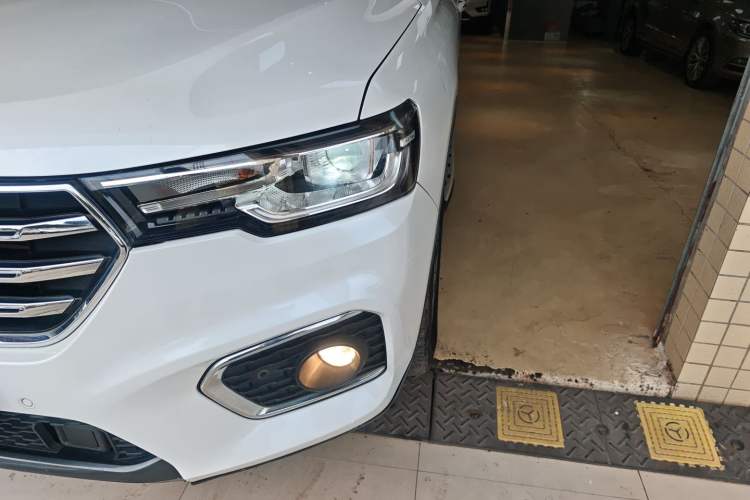 Used Haval H7 2018 Revised Version Blue-Label H7 2.0T Automatic Smart Enjoyment Trim