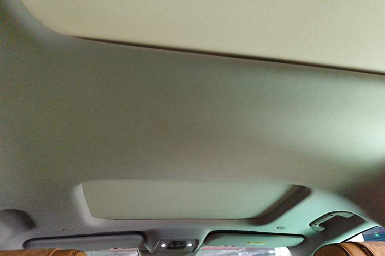 Used Denza D9 2022 DM-i 1040 Prestige Model