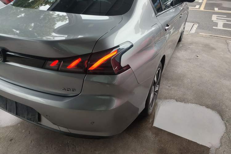 Used Peugeot 408 2022 1.6T Light-Chasing Edition