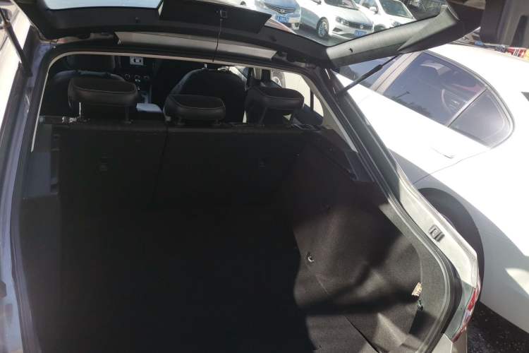 Used Skoda Octavia 2019 1.5L Automatic Smart Drive Luxury Edition China VI Standard
