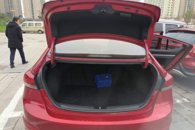 Used Hyundai Elantra 2016 1.6L Automatic ZhiXuan – Elite Version