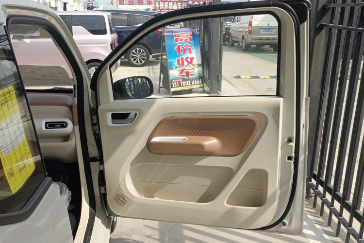 Used Wuling Hongguang MINIEV 2024 3rd Generation 215km Youth Edition
