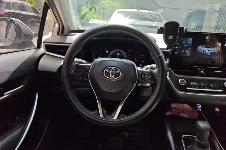 Used Toyota Corolla 2023 1.8L Smart Electric Hybrid Dual-Motor Pioneer Edition
