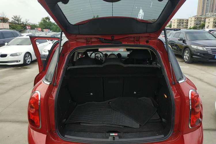Used  Countryman 2014 1.6L ONE
