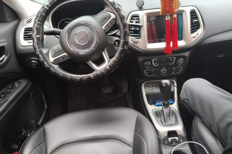 Used Jeep Compass 2017 200T Automatic Family Edition