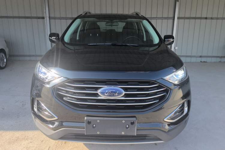 Used Ford Edge 2020 EcoBoost 245 Two-Wheel-Drive Platinum Edition 5 Seats

