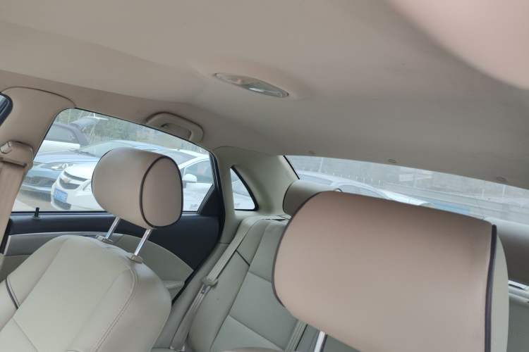 Used Buick Excelle 2015 1.5L Automatic Classic Model
