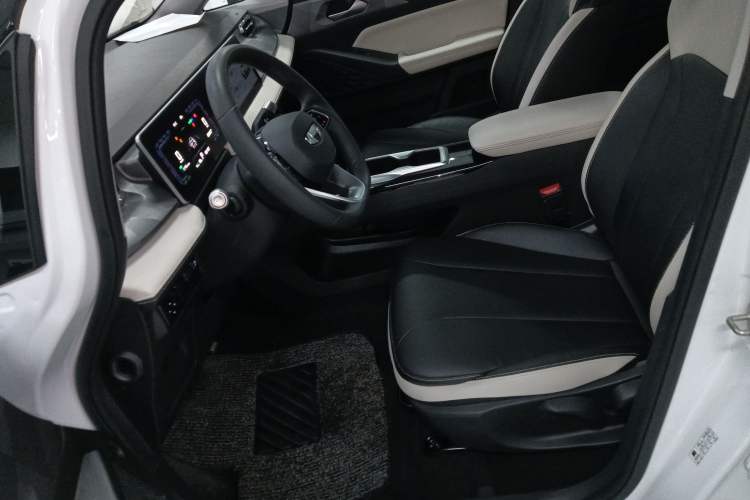 Used Geometry E Firefly 2024 301km Flowing Light
