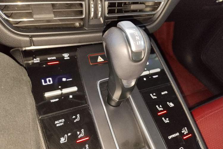 Used Porsche Macan 2022 Macan 2.0T
