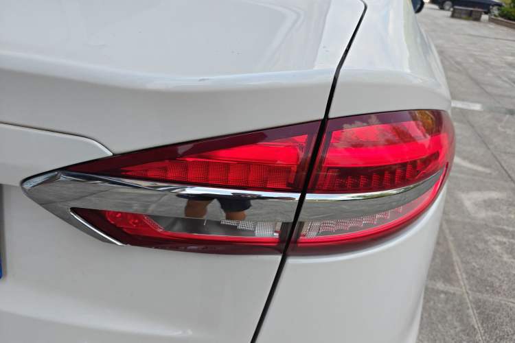 Used Ford Mondeo 2020 EcoBoost 180 Stylish Model
