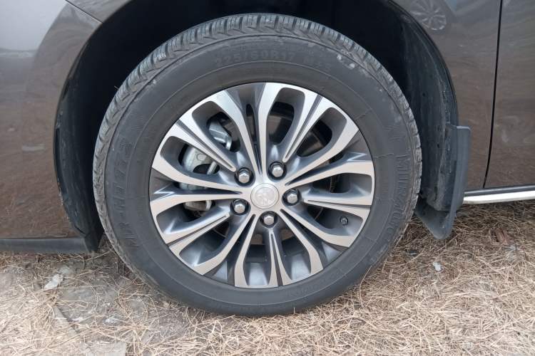 Used Buick GL8 2023 Land Executive Class Comfort Model
