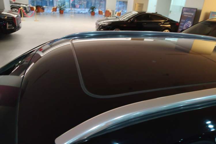 Used Hongqi HS5 2023 2.0T Qixiang Pro Edition
