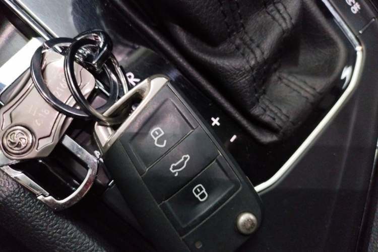 Used Volkswagen Tharu 2019 280TSI Two-Wheel Drive Flagship Version China VI Standard