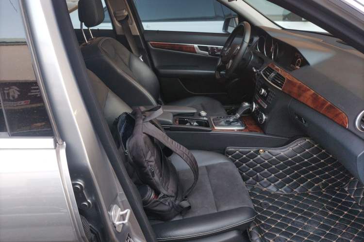 Used Mercedes-Benz C-Class 2013 C 260 Elegant Grand Edition
