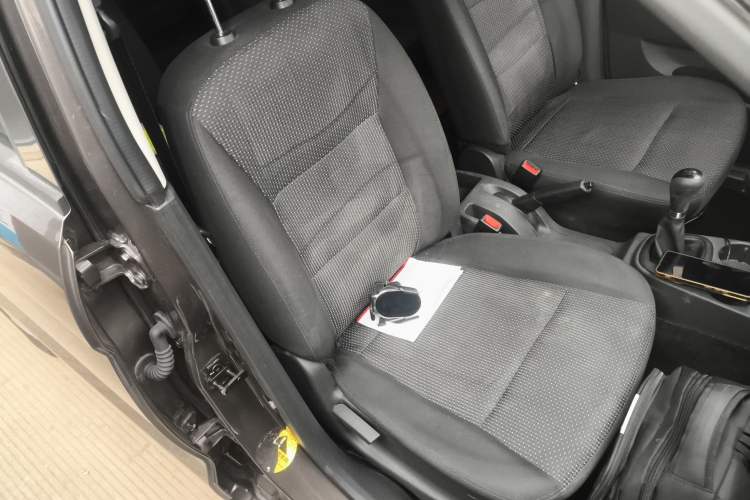 Used Dongfeng Fengon 330 2019 1.5L Manual Utility Grade I China VI