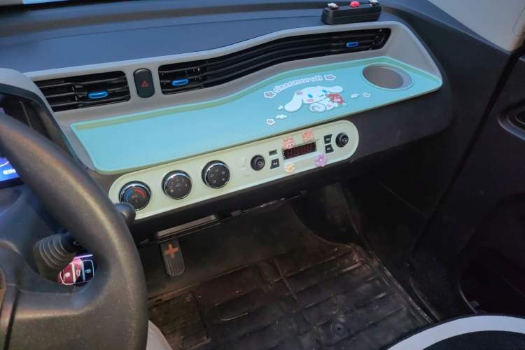 Used Wuling Hongguang MINIEV 2021 Macaron Fashion Model Lithium Iron Phosphate