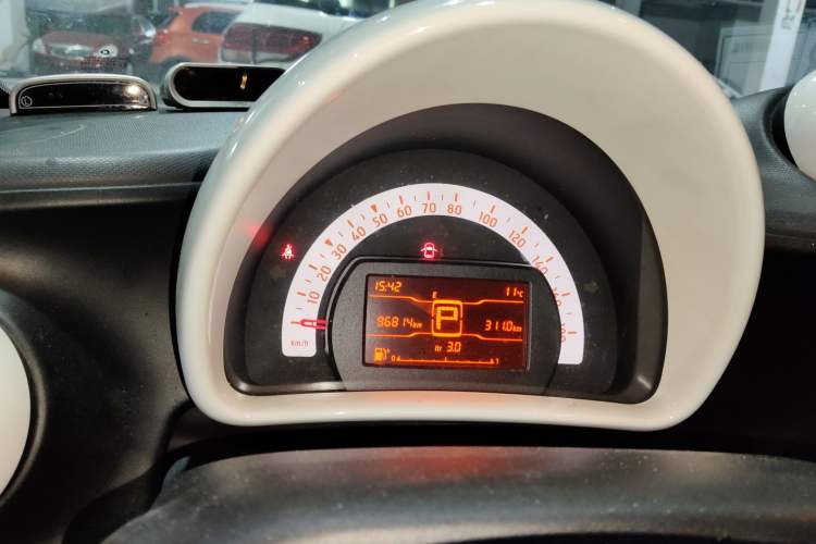 Used  fortwo 2018 1.0L 52kW Hardtop Dynamic Version China V