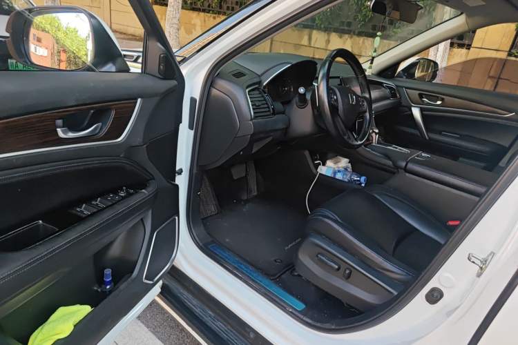 Used Honda Avancier 2017 240TURBO Two-Wheel Drive Luxury Edition
