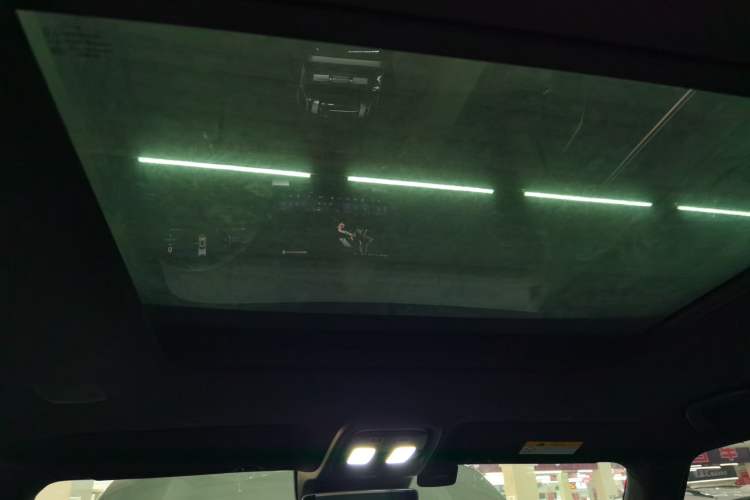 Used  G318 2024 Four-Wheel-Drive Air Suspension Model
