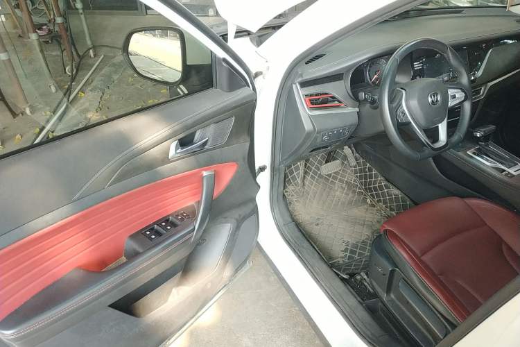 Used Changan CS35PLUS 2019 1.4T DCT CoolLink Blue Whale Edition
