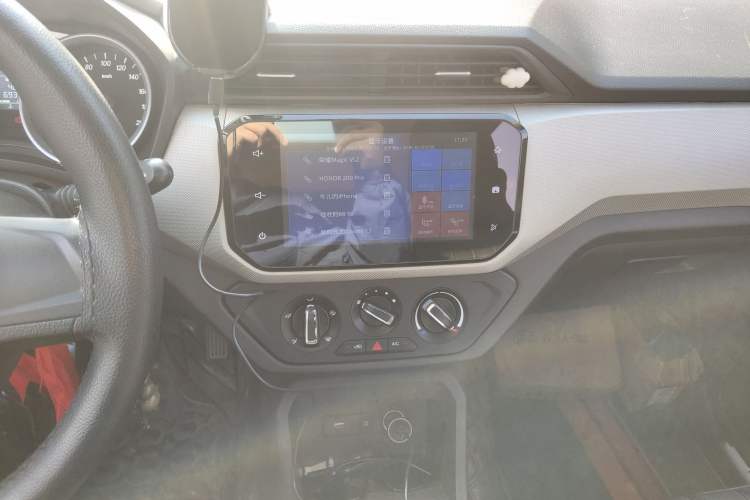 Used Wuling Hongguang 2019 1.5L S Comfort Edition China VI LAR