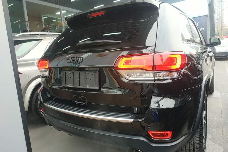 Used  Grand Cherokee 2020 3.0L Elite Navigation Edition