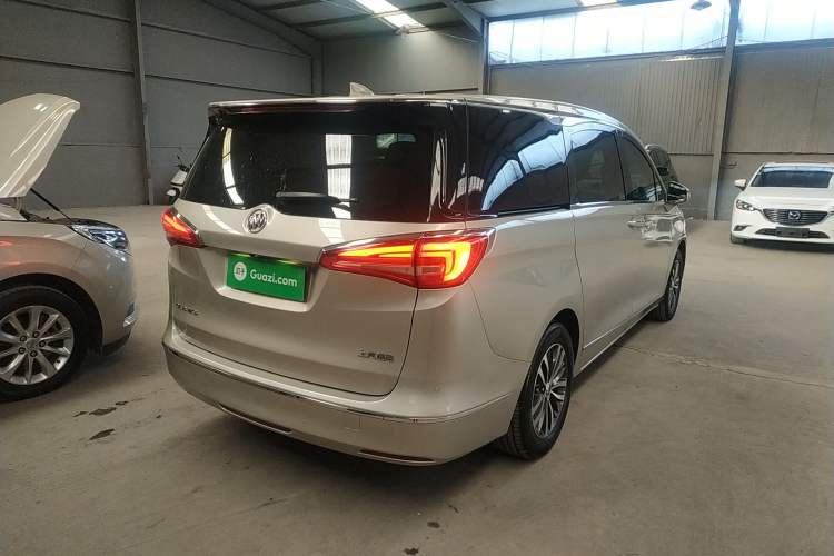 Used Buick GL8 2018 ES 28T Flagship Model China VI Standard
