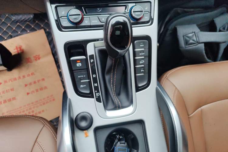 Used Geely Auto Emgrand X7 Sport 2016 1.8TD Automatic ZhiZun Version