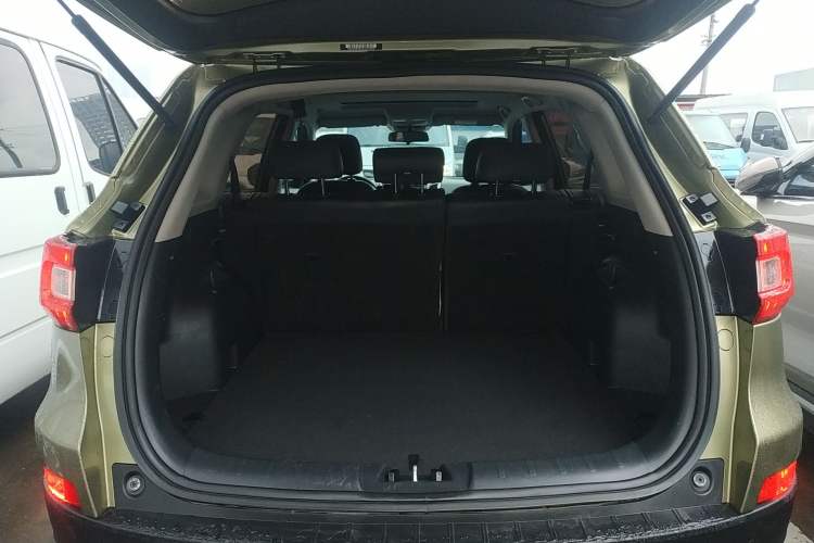 Used Changan CS75 2016 1.5T Manual FENGSHANG Model
